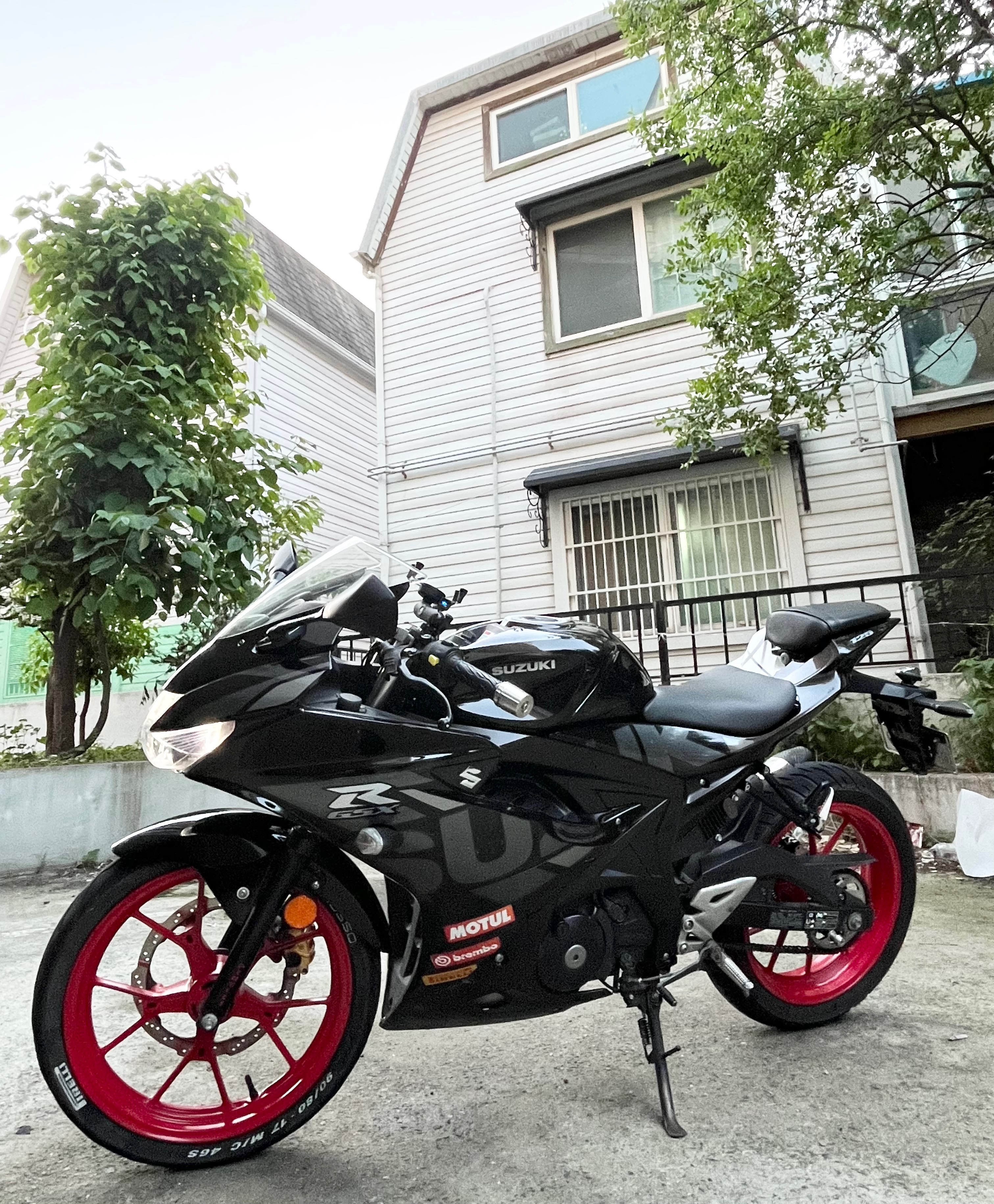스즈키 gsx-r125 매입 후기 대표 사진 - 몇 달째 방치한 오토바이, 매입 맡겨보니 생각보다 쉬웠습니다